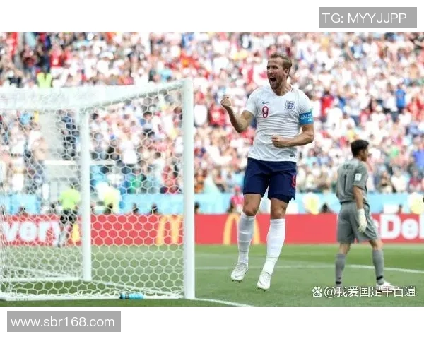 足球巨星帽子戏法精彩瞬间盘点及其在历史中的重要意义 足球巨星帽子戏法精彩瞬间盘点及其在历史中的重要意义