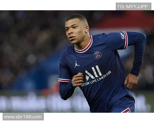 帕尼尼足球传奇人物身份揭晓他是哪个国家的球星及其背后故事 帕尼尼足球传奇人物身份揭晓他是哪个国家的球星及其背后故事